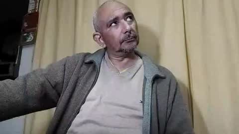 sweetcuervo independent model online show from 10-28-25, 04:05