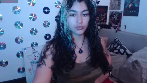 Abril online show from 10-20-25, 03:34