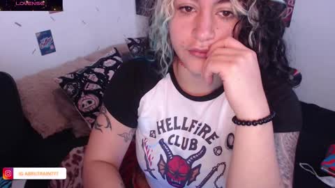 Abril online show from 11-13-25, 01:54