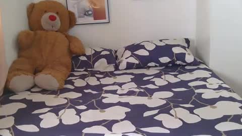 Dianne online show from 02-14-25, 02:39