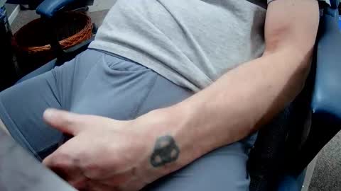 Stick around its a grower online show from 01-13-26, 03:39