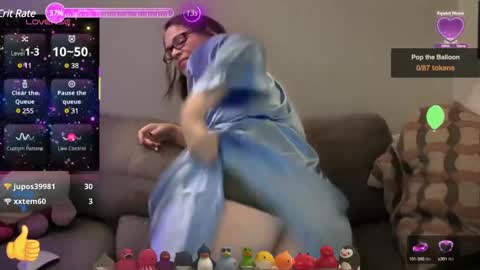 Snapshot of sweeteileen887 chatting on 03-06-25, 07:03 Eileen online show from 03-06-25, 07:03