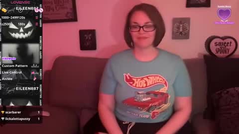 Snapshot of sweeteileen887 chatting on 10-21-25, 06:25 Eileen online show from 10-21-25, 06:25