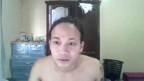 sweetkatniss online show from 11-10-25, 02:10