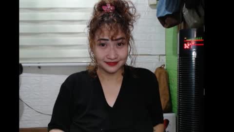 Jean online show from 11-18-25, 02:54