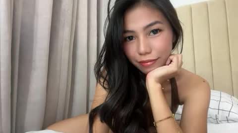 Snapshot of sweetgirl_ella chatting on 11-29-25, 06:27 Ella online show from 11-29-25, 06:27