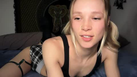 sweetgracee online show from 01-16-25, 04:38