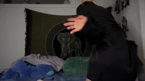 sweetgracee online show from 02-15-25, 04:47