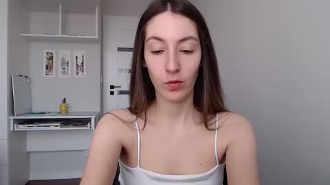 Emma  online show from 01-18-26, 10:08