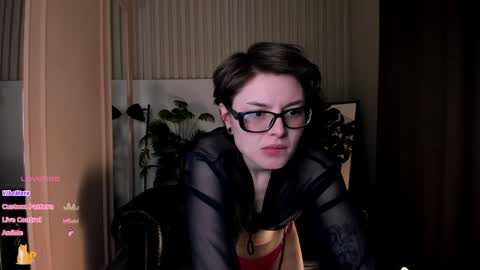 Snapshot of sweetheart_flower chatting on 02-26-25, 01:32 Kira online show from 02-26-25, 01:32