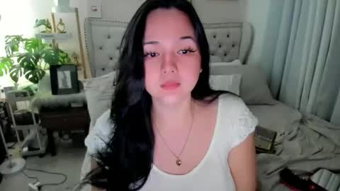 Layla online show from 10-01-25, 10:32