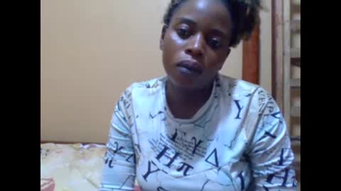 Snapshot of sweetib1 chatting on 02-16-25, 12:32 sweetib1 online show from 02-16-25, 12:32