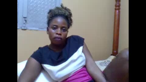 Snapshot of sweetib1 chatting on 03-08-25, 12:09 sweetib1 online show from 03-08-25, 12:09