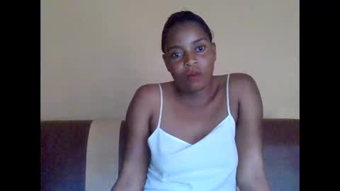 Snapshot of sweetib1 chatting on 11-18-25, 11:03 sweetib1 online show from 11-18-25, 11:03