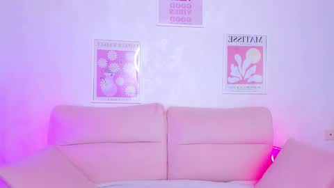 sweetie_catt online show from 09-20-25, 08:48