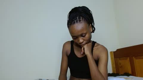 Snapshot of sweetie_coco chatting on 01-07-26, 08:22 Luciana online show from 01-07-26, 08:22