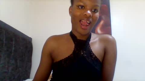 Snapshot of sweetie_lee chatting on 10-10-25, 04:11 sweetie lee online show from 10-10-25, 04:11