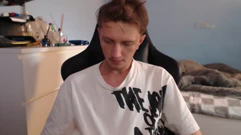 Cat online show from 10-30-25, 01:23