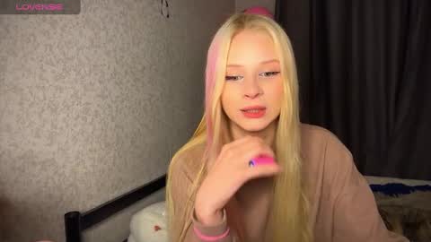 sweetie Lisa3 online show from 12-07-24, 11:40