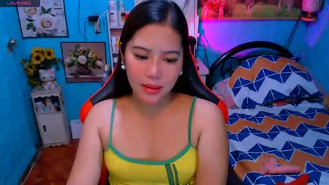 Nicole online show from 03-06-25, 12:21