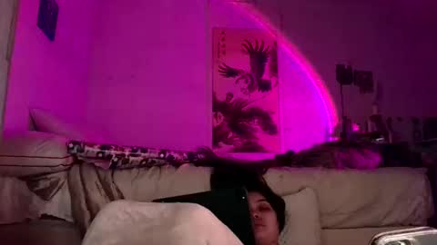 Snapshot of sweetieslikebutter chatting on 12-18-24, 08:42 Blu Sweets online show from 12-18-24, 08:42