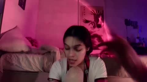 Snapshot of sweetieslikebutter chatting on 12-25-24, 03:50 Blu Sweets online show from 12-25-24, 03:50