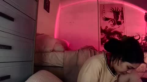 Snapshot of sweetieslikebutter chatting on 12-25-24, 10:06 Blu Sweets online show from 12-25-24, 10:06