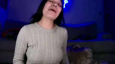 Snapshot of sweetieslikebutter chatting on 02-19-25, 07:05 Blu Sweets online show from 02-19-25, 07:05