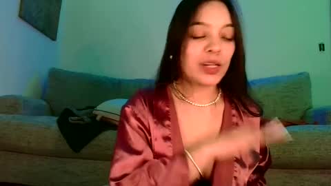 Snapshot of sweetieslikebutter chatting on 02-20-25, 09:22 Blu Sweets online show from 02-20-25, 09:22