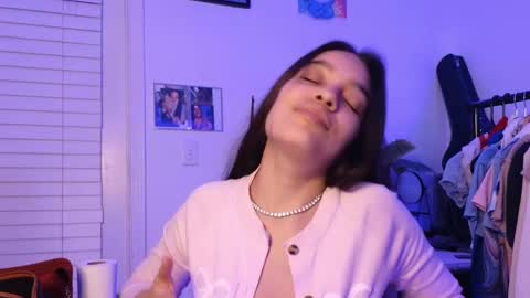 Snapshot of sweetieslikebutter chatting on 09-24-25, 10:57 Blu Sweets online show from 09-24-25, 10:57