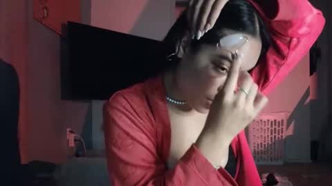 Snapshot of sweetieslikebutter chatting on 10-31-25, 03:29 Blu Sweets online show from 10-31-25, 03:29