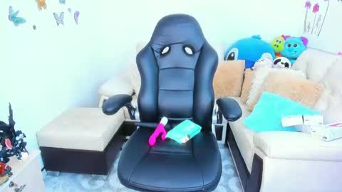 Isabella online show from 02-08-25, 04:36