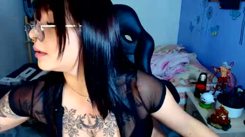 Isabella online show from 11-29-25, 02:58