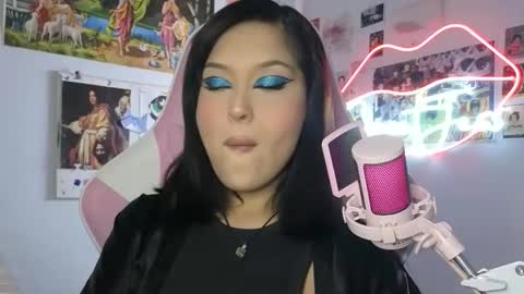 SweetJess online show from 04-06-26, 05:30