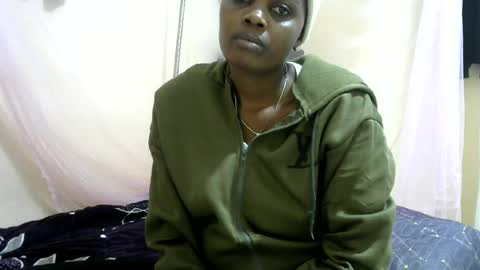 Snapshot of sweetkittey chatting on 08-09-26, 06:13 sweetkittey online show from 08-09-26, 06:13