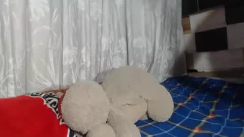 Snapshot of sweetlatinakim chatting on 01-16-25, 12:12 Camilo online show from 01-16-25, 12:12