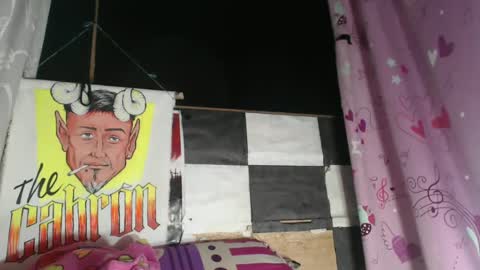 Snapshot of sweetlatinakim chatting on 09-26-25, 09:35 Camilo online show from 09-26-25, 09:35