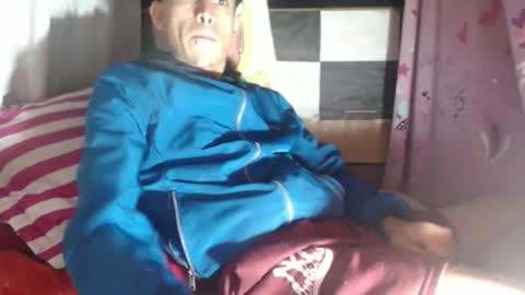 Snapshot of sweetlatinakim chatting on 10-01-25, 09:48 Camilo online show from 10-01-25, 09:48