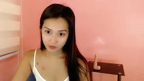 Leah online show from 01-21-25, 03:04