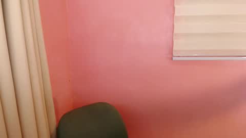 Leah online show from 01-28-25, 07:32