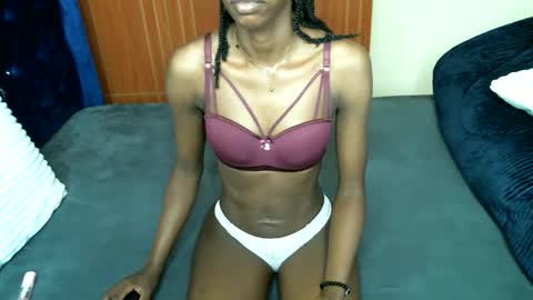 Snapshot of sweetlilly2540 chatting on 09-12-25, 11:32 sweetlilly2540 online show from 09-12-25, 11:32