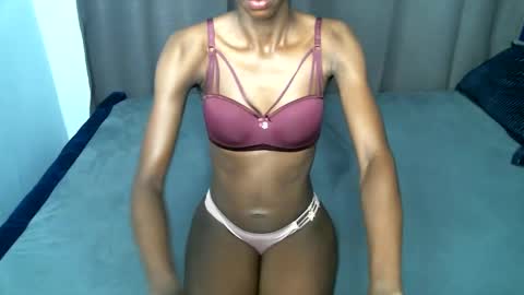 Snapshot of sweetlilly2540 chatting on 10-30-25, 07:25 sweetlilly2540 online show from 10-30-25, 07:25