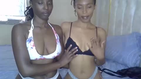 sweetlily_30 online show from 11-16-25, 09:59