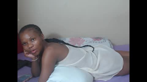 sweetlipss_ online show from 09-10-25, 05:13