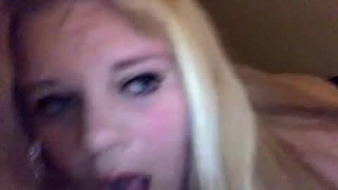 Lisa  online show from 01-01-25, 12:00