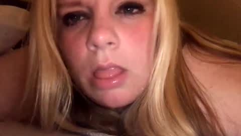 Lisa  online show from 01-06-25, 02:37