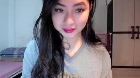 Zoe online show from 12-30-24, 05:55