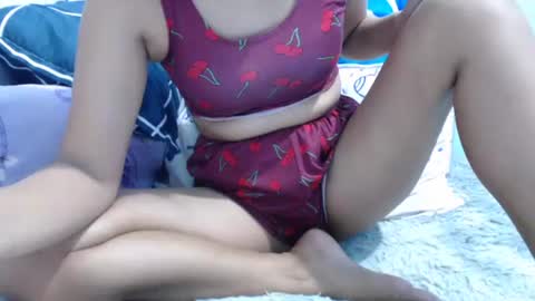 Snapshot of sweetness002 chatting on 02-15-25, 04:23 NESS online show from 02-15-25, 04:23