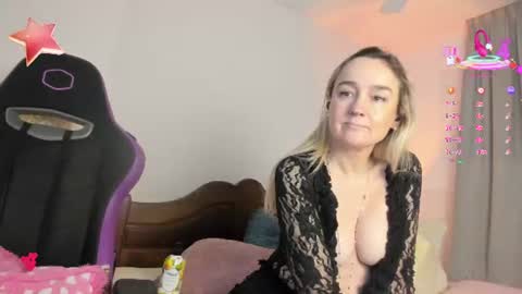 Snapshot of sweetnina_wet chatting on 08-01-26, 10:08 Sweetnina online show from 08-01-26, 10:08