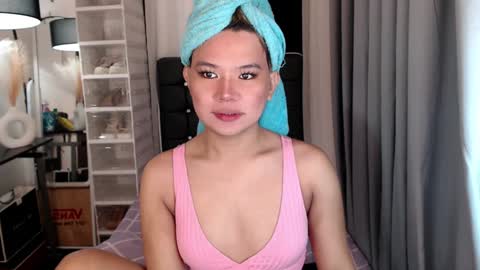 Snapshot of sweetnwildts chatting on 01-18-25, 01:40 Ghena online show from 01-18-25, 01:40